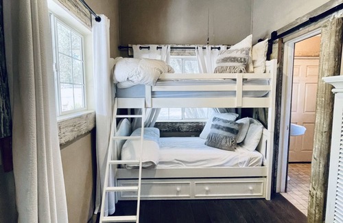Santa Barbara County Cottage | Guest House