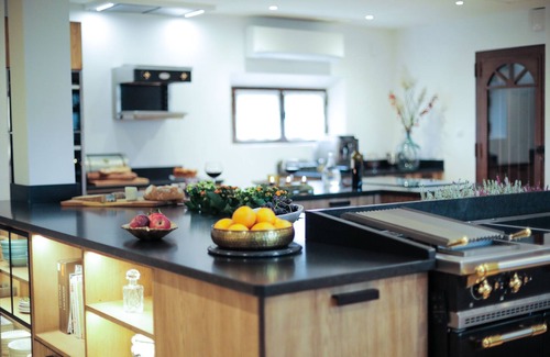 Paluds de Noves Villa | Guest house with pool and spa - by feelluxuryholidays