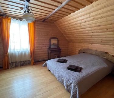 Vyshkiv House | Guest House Zator