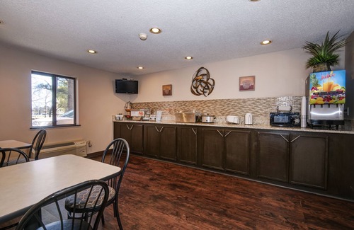 Little Rock Medical District Hotel | Guest Inn & Suites - Midtown Medical Center