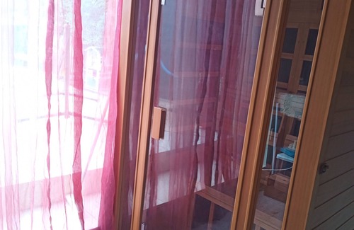 Chef-Boutonne Bed & Breakfast | Guest room in a magnificent house