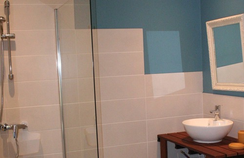Tercis-les-Bains Bed & Breakfast | Guest room "L'adour" at Domaine Castetbieilh