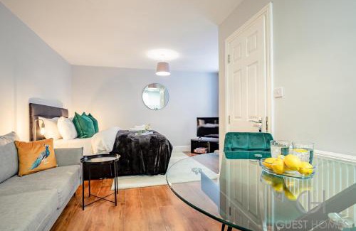 Evesham Apartment | Guest Stays - Bridge Street Studio 1