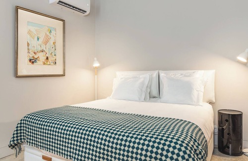 Lordelo do Ouro e Massarelos House | Guest Suite in Porto. The best of a hotel in a private home!
