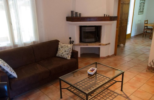 Chateauvert Cottage | Guest Thyme - Provence - Pool - Families - Walks