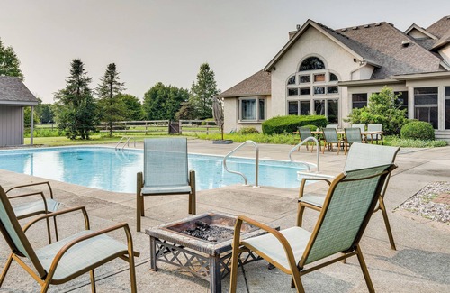 Grove City Apartment | Guest Unit at Villa w/ Outdoor Pool & Fireplace!