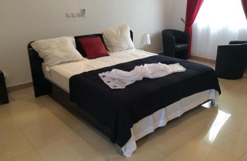 Pointe-Noire Apartment | Guest Wharf