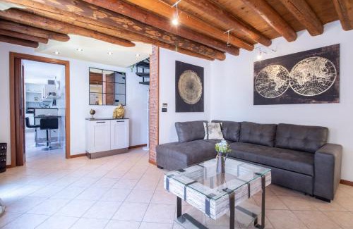 Borgo Roma Villa | GuestHost - Accogliente Villetta con patio esterno