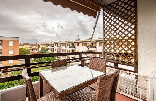 Avenza Apartment | GuestHost - Q HOME - Stylish Apartment