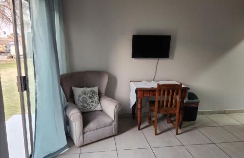 Boksburg Apartment | Guesthouse 71 Sunny Guest Room
