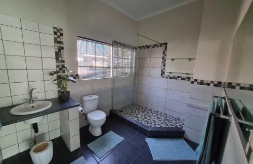 Boksburg Apartment | Guesthouse 71 Sunny Guest Room