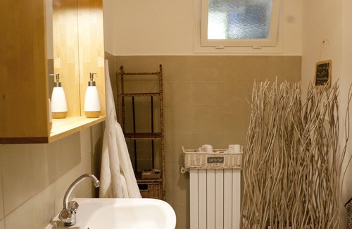 La Roquebrussanne House | Guesthouse, Charming place to rent in Provence, perfect for relaxing holidays