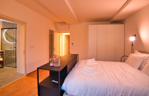 Merano Historic Center Bed & Breakfast | Guesthouse diWINE
