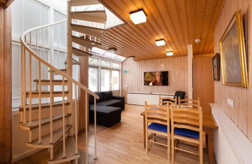 Downtown House | Guesthouse Galtafell