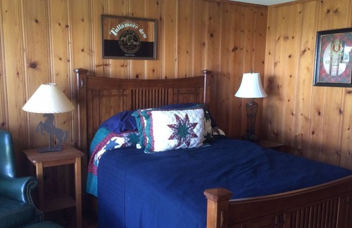 Lexington Cottage | GuestHouse on Kentucky Working Thoroughbred Horse Farm