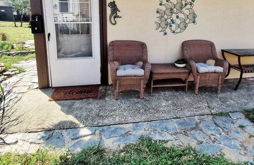 Northwest Pensacola Cottage | Guesthouse -Pet Friendly, Heated Pool, Hot Tub, Fenced Yard