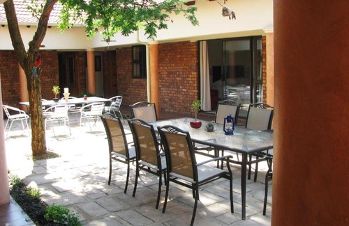 Hartbeespoort House | Guesthouse Serenity