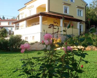 Brsec House | Guesthouse Villa AnnaDora
