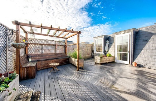 Canbury Apartment | GuestReady - Chic retreat in Kingston upon Thames