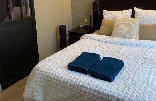 Joinville-le-Pont Apartment | GuestReady - A tasteful urban retreat