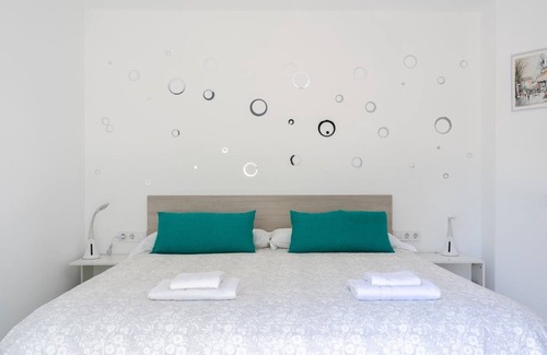 Masnou Apartment | GuestReady - April Rose Pool Apartments 2.1