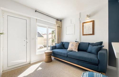 Parede Apartment | GuestReady - Blue Straw in the heart of Parede
