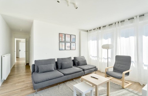 Bobigny Apartment | GuestReady - Bright Escape with City Views