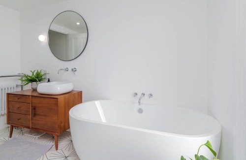 Hackney Wick Apartment | GuestReady - Charming 3BR Home in Trendy East London w/Terrace