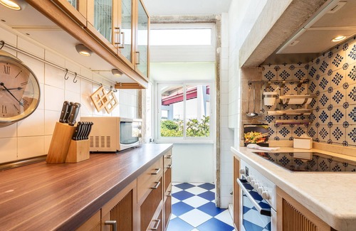 Santo Amaro Apartment | GuestReady - Family Home w/ Rooftop in Alcântara