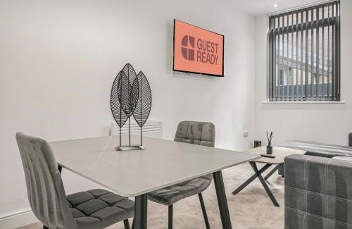 Liverpool City Centre Apartment | GuestReady - Gladstone Hotel