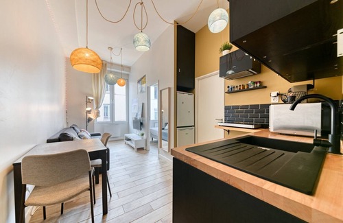 Saint Michel - Mairie Apartment | GuestReady - Homely nest in St Michel - Mairie
