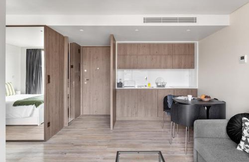 Sao Paulo Apartment | GuestReady - Luxurious studios with river view near Time Out Market