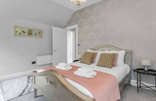 Bruntsfield House | GuestReady - Magnificent stay near the city centre