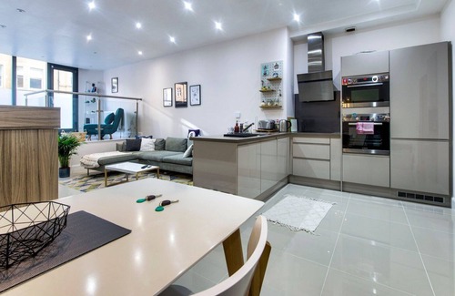 Merchiston Apartment | GuestReady - Modern apt in Polwarth