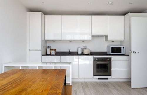 Park Royal Apartment | GuestReady - Relaxing stay near Wembley