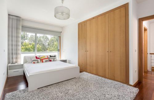 Nogueira Apartment | GuestReady - Stunning house w/parking near Porto