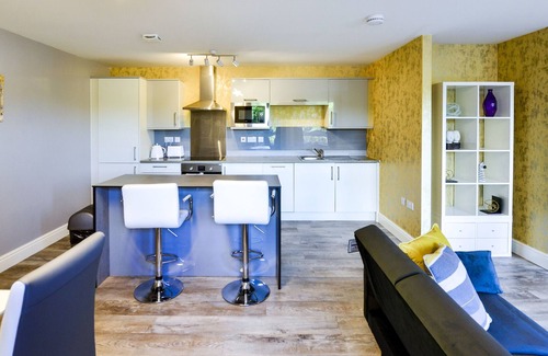 Ellemford Apartment | GuestReady - Stylish & Welcoming Apartment in Chesser, Edinburgh!