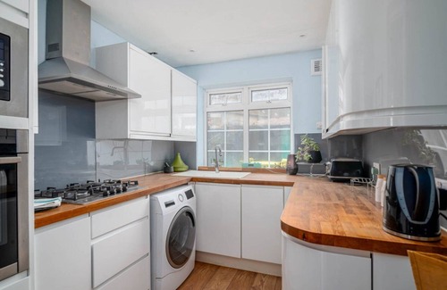 Walthamstow House | GuestReady - Sunny 2BR Home in Walthamstow + Garden