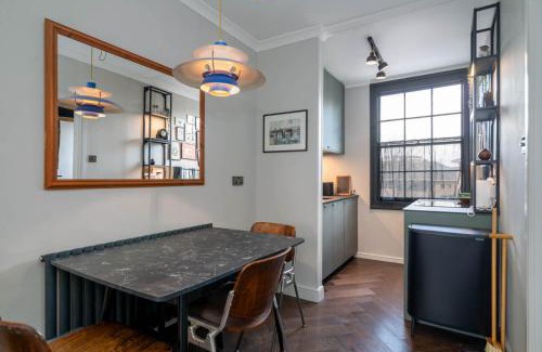 Camden Town Apartment | GuestReady - Top Floor Chic Camden Flat