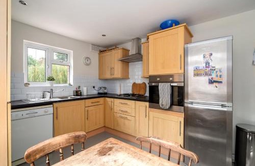 Southwark Apartment | GuestReady - Tranquil home near Peckham