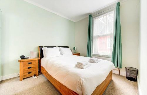 Shepherd's Bush Apartment | GuestReady - Tranquility near Shepherd's Bush