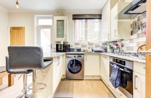 Shepherd's Bush Apartment | GuestReady - Tranquility near Shepherd's Bush