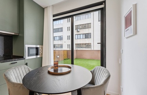 Ramalde Apartment | GuestReady - Tutti Frutti Studio - Cherry