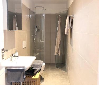 Guetersloh Apartment | Guetsel-Lodge - Δ
