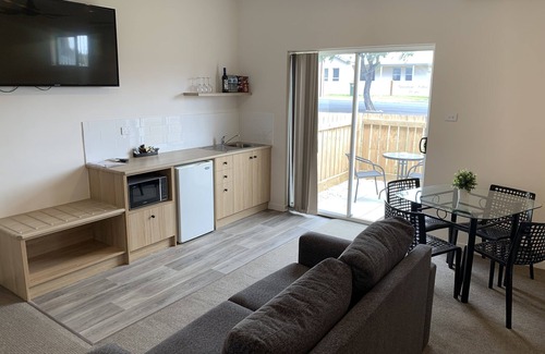 Waterhouse Hotel | Guichen Bay Motel