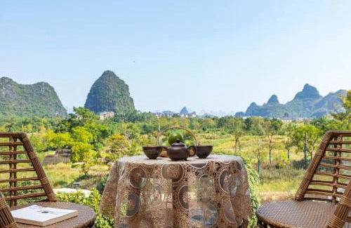 Xiufeng Hotel | Guilin Village Creek Inn