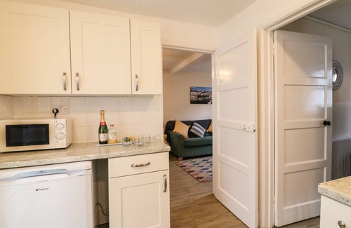 Weymouth Cottage | Guinea Cottage