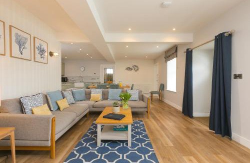 Mullion Apartment | Guinevere