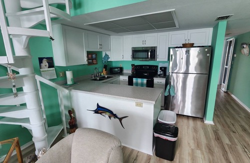 El Jobean Condo | GULF ACCESS!nCome enjoy your stay at Myakka Retreat.