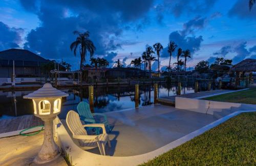 Yacht Club House | Gulf Access, Pool Table, Heated Pool, Sleeps 12 - Villa Dolphin Sunset